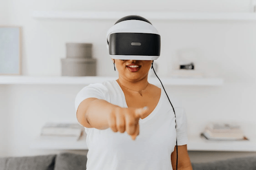 Peran Teknologi dalam Pemasaran Menggunakan Virtual Reality